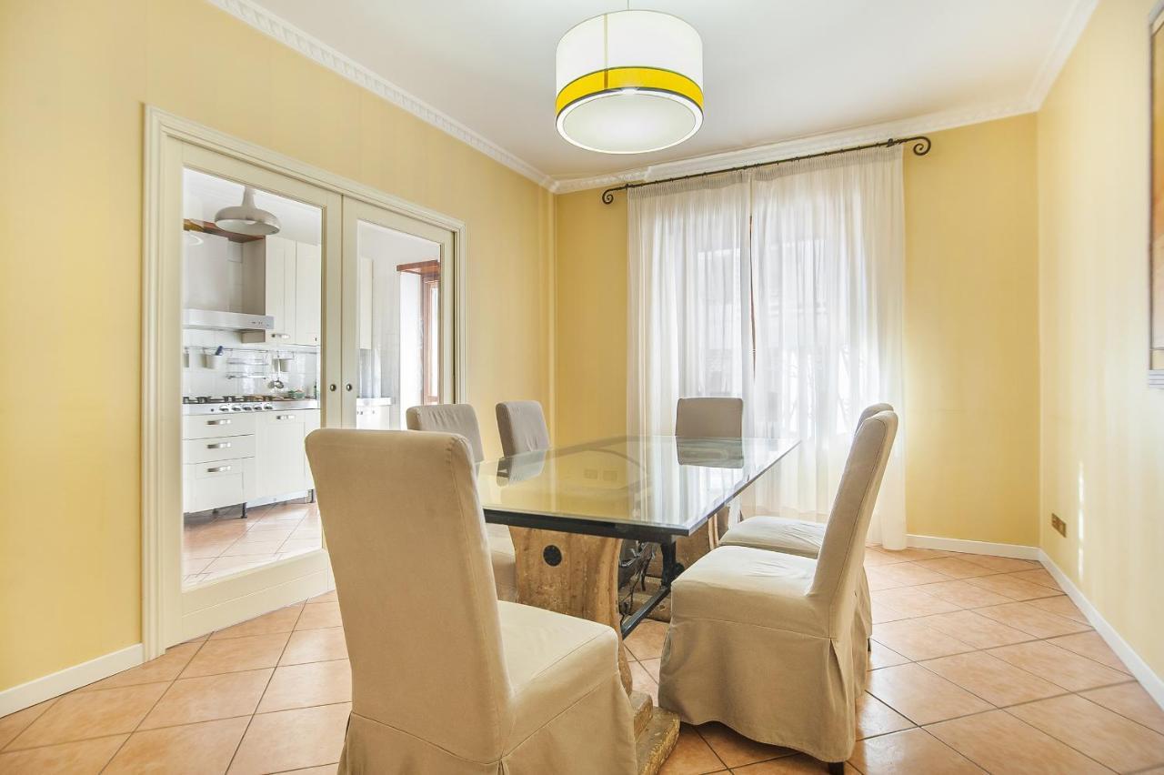 Appartamento Eur Luminous And Large Family Terrace